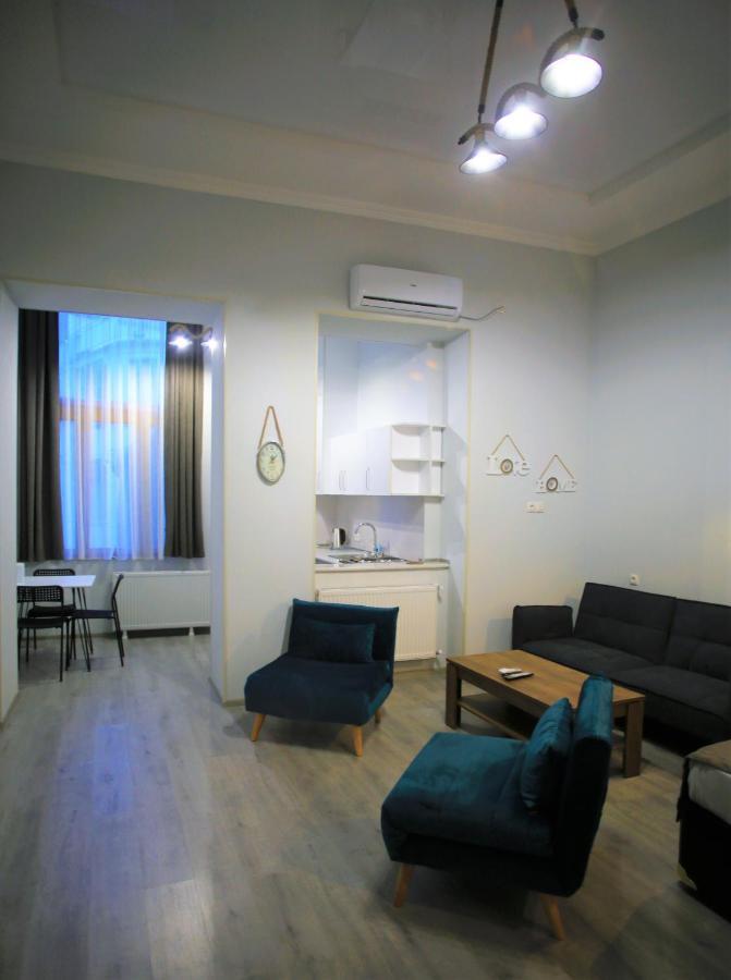 Love Home Tbilisi Ngoại thất bức ảnh